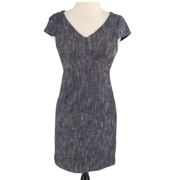 Banana Republic Dresses & Skirts - Banana Republic Italian Made Textured Fabric V-Neck Sheath Dress Gray, Size 0